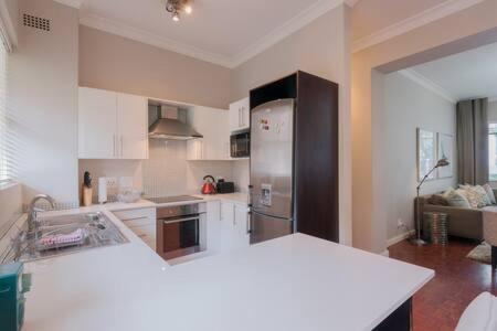 Modern Apartment In Rosebank Johannesburg Eksteriør bilde